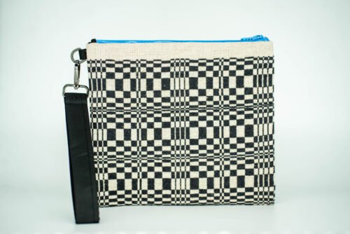 Juoda – balta (delninė)