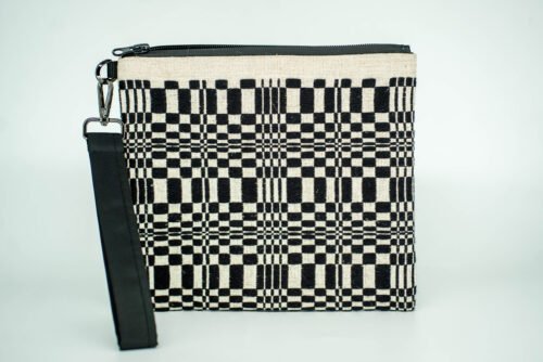 Juoda – balta (delninė)